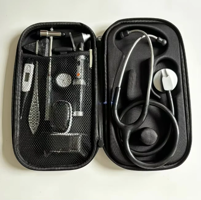 医学生割引付きナイロンバッグ入り医療外科診断機器キット最安値 - Oxygen Mask Non-Rebreather のレビューと価格