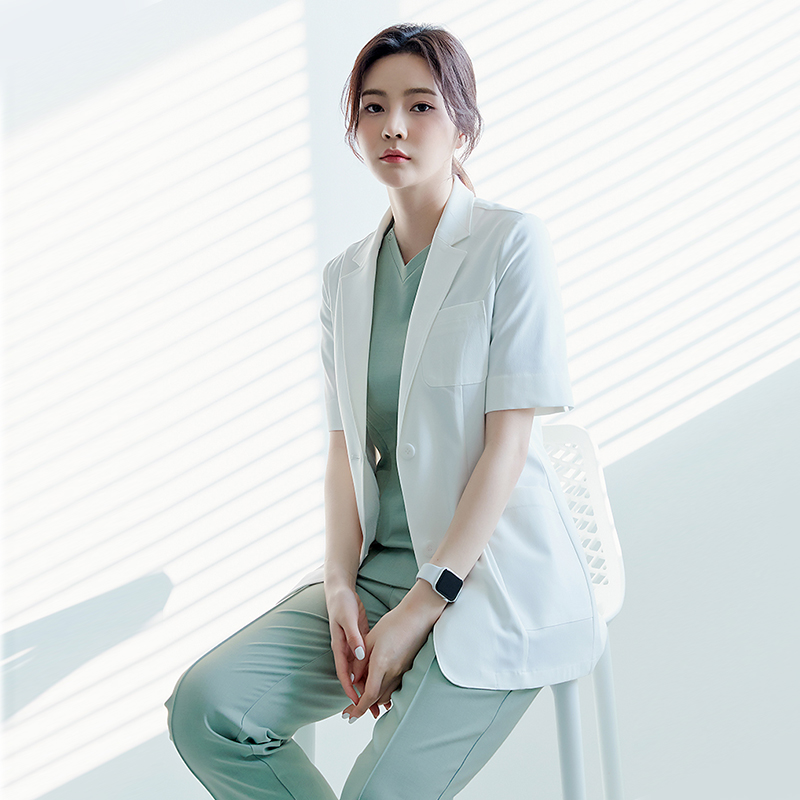 韓国スタイルのハイエンド医療美容制服白い白衣女性の歯科オフィ - Medical Lab Years のレビューと価格